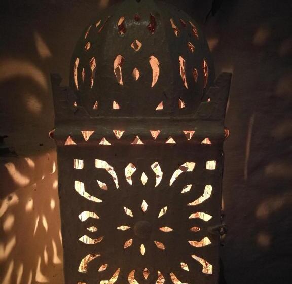 پانسیون Patio De La Luna