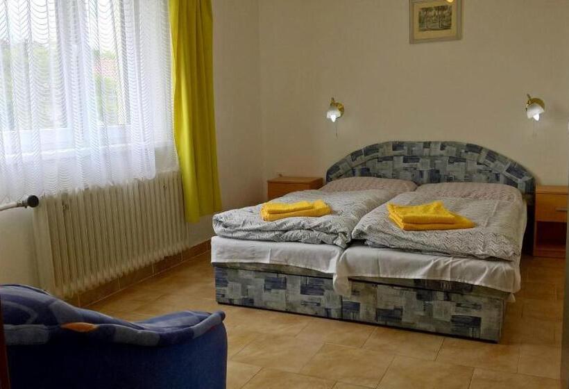 膳宿费 Penzion Kalina