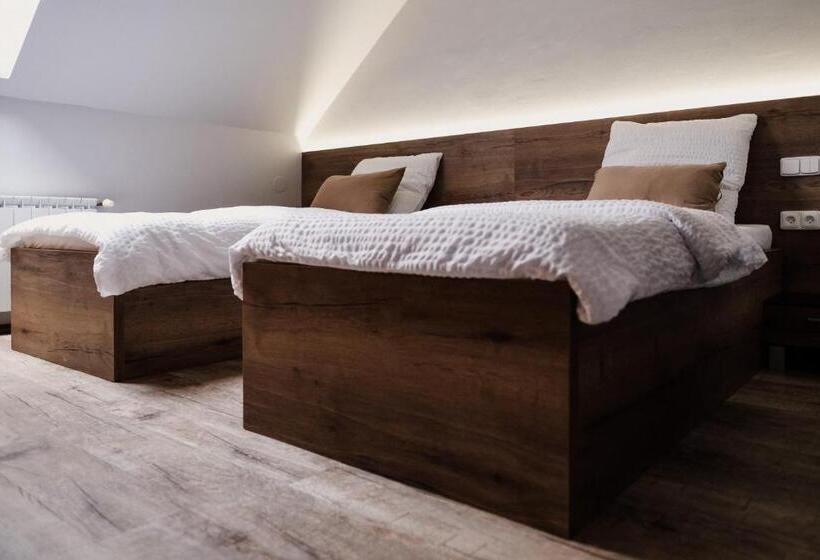 Пансион Penzion Prestige Tennis Park