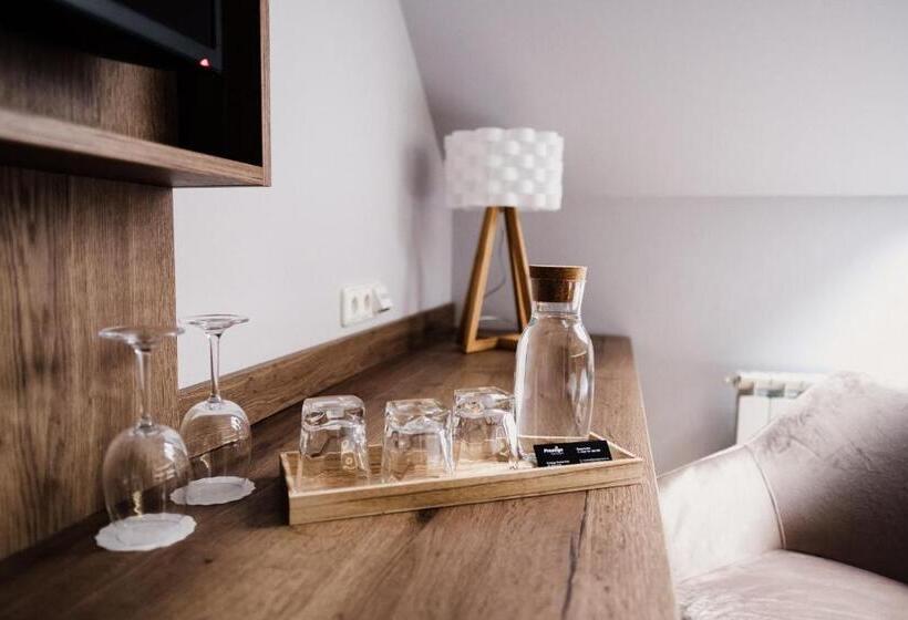 Пансион Penzion Prestige Tennis Park