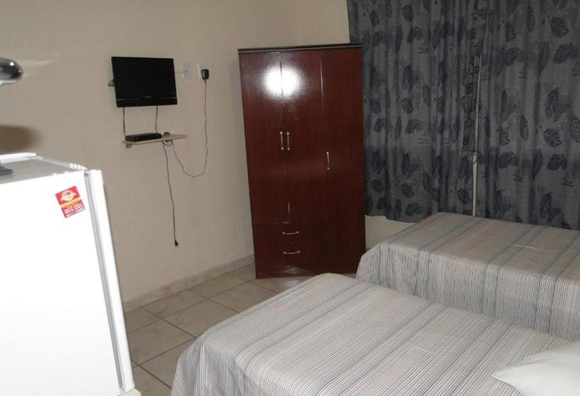 펜션 Pousada Majestic