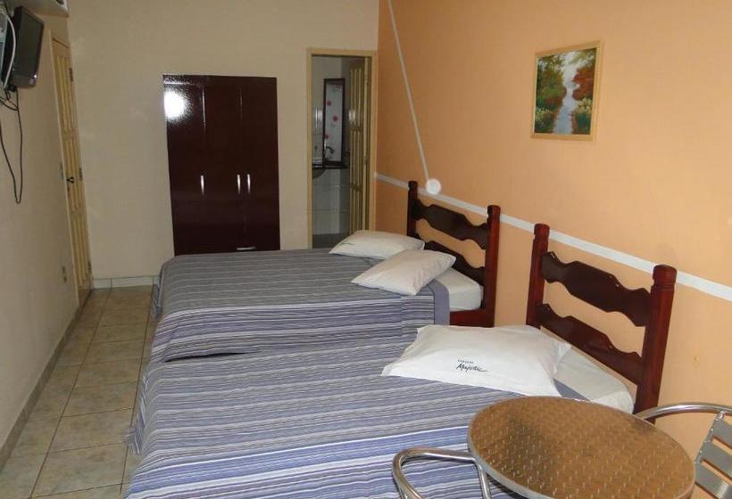 펜션 Pousada Majestic