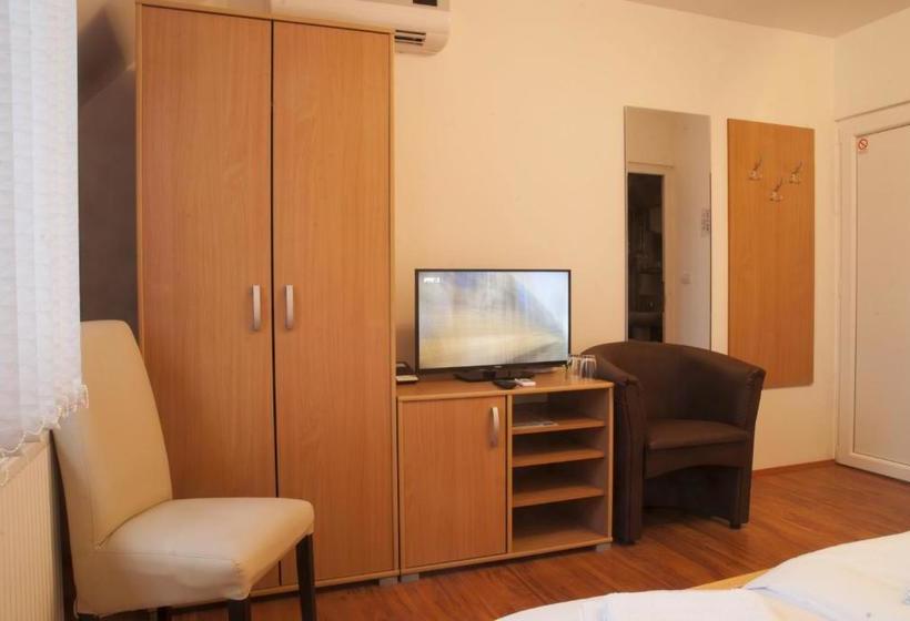 پانسیون Guest House Royal Ii