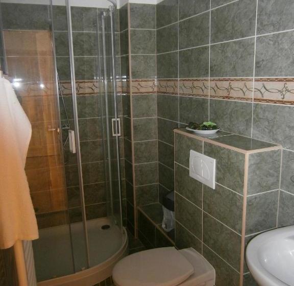 ペンション Rózsakert Vendégház