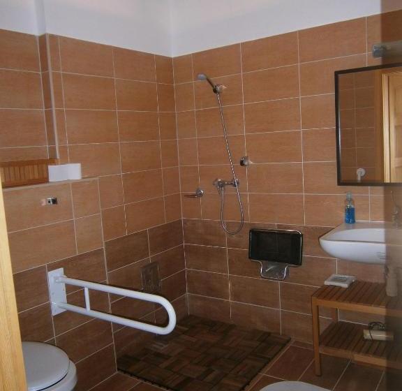 ペンション Rózsakert Vendégház