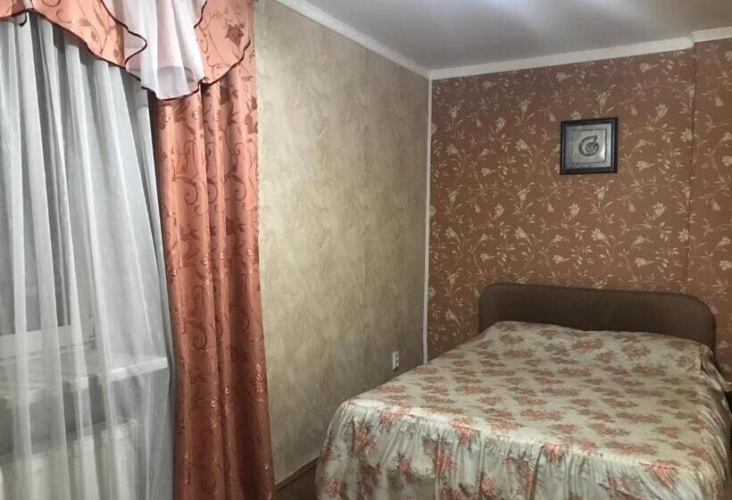 펜션 Shevchenka Guest House от 600гр 1 2 3к квартири 096 55 48 111 біля академії