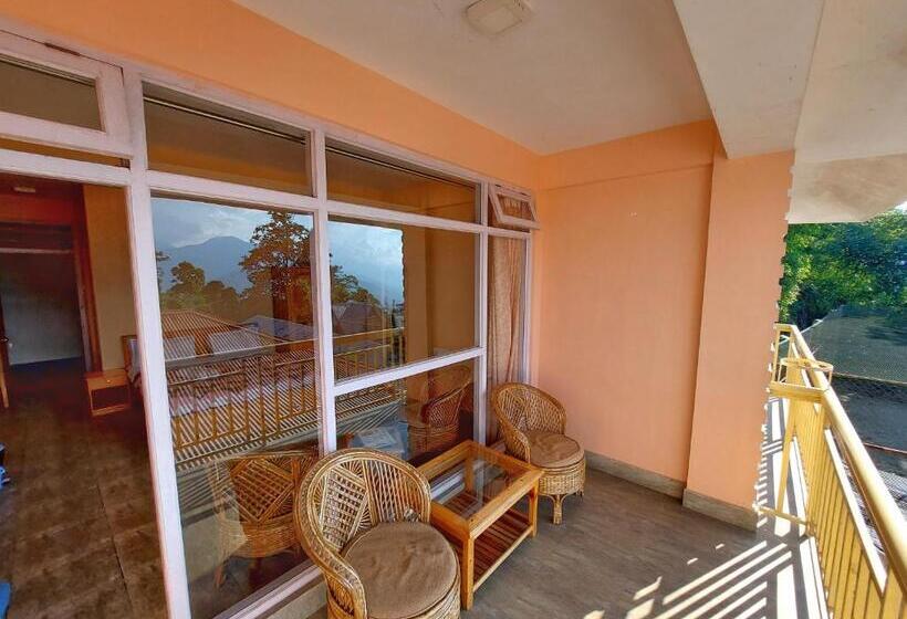 بنسيون Shikher