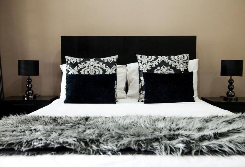 פנסיון The Gables Middelburg Mpu