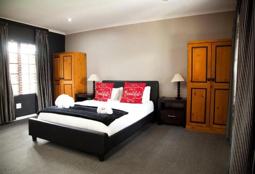 פנסיון The Gables Middelburg Mpu