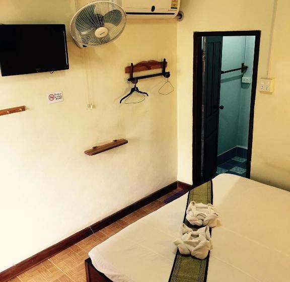 펜션 Thoulasith Guesthouse