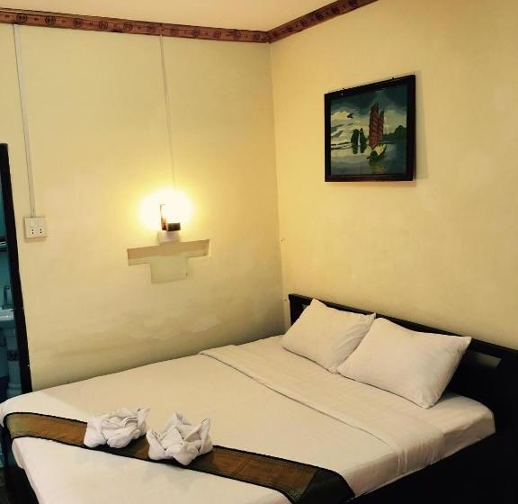 펜션 Thoulasith Guesthouse