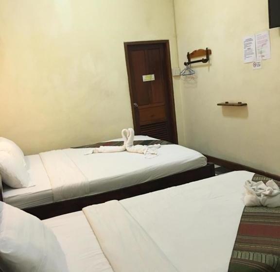 펜션 Thoulasith Guesthouse