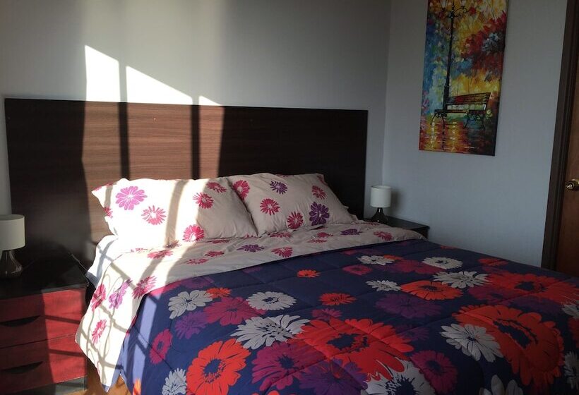 بنسيون Yemanya Hostal