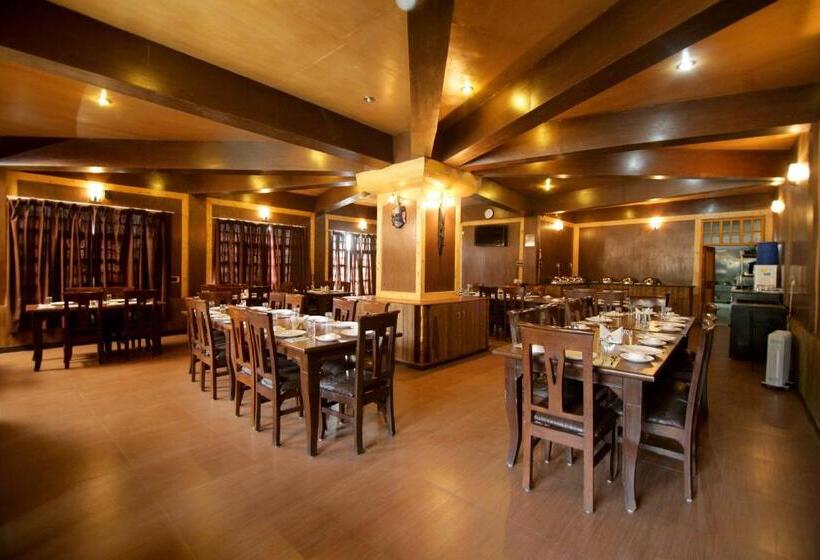 منتجع Ashoka Naini Chalet