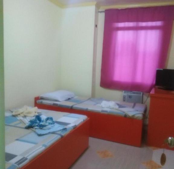 هاستل Aranascarillo Travellers Inn