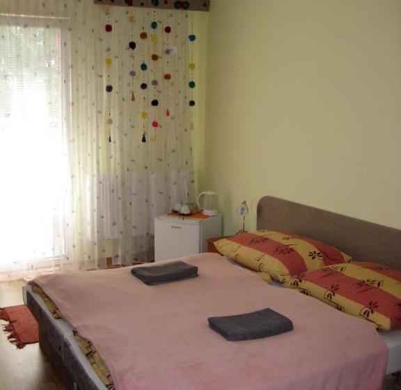 הוסטל Eko Penzion Leo