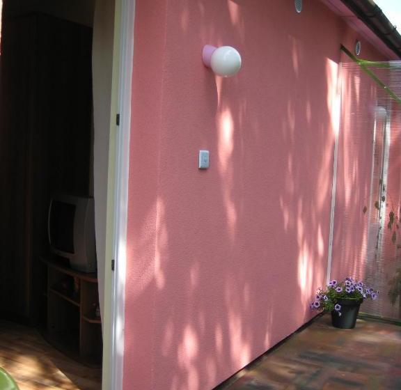 הוסטל Eko Penzion Leo