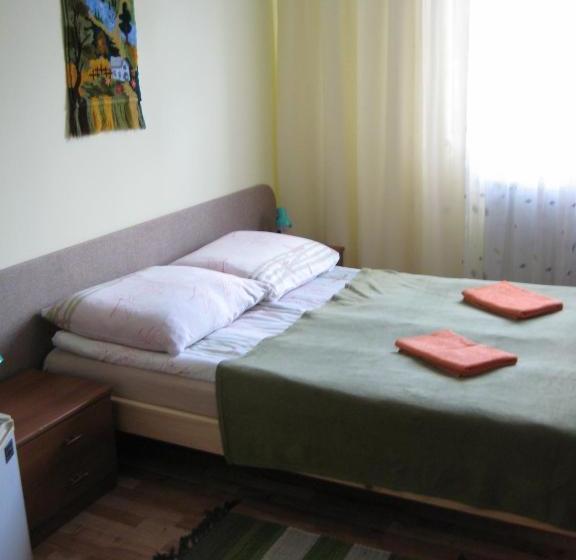 הוסטל Eko Penzion Leo