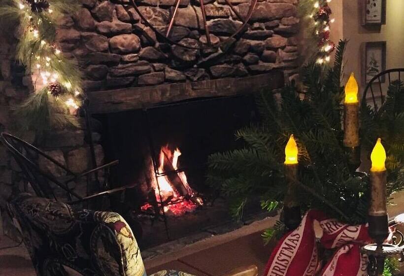 فندق صغير The Inn At Weathersfield