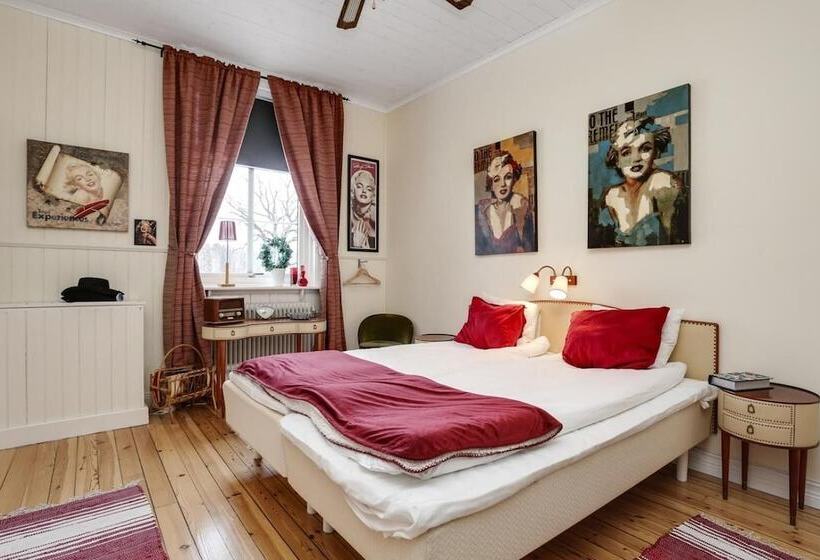 تختخواب و صبحانه Hagbackensgård Bed&breakfast