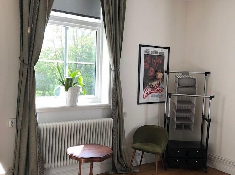 住宿加早餐  Hagbackensgård Bed&breakfast