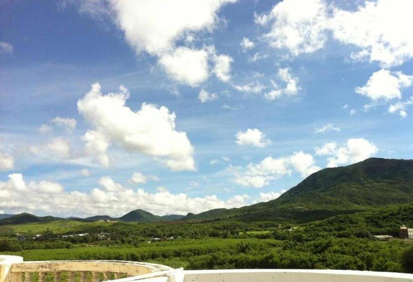 تختخواب و صبحانه Hi Young Castle