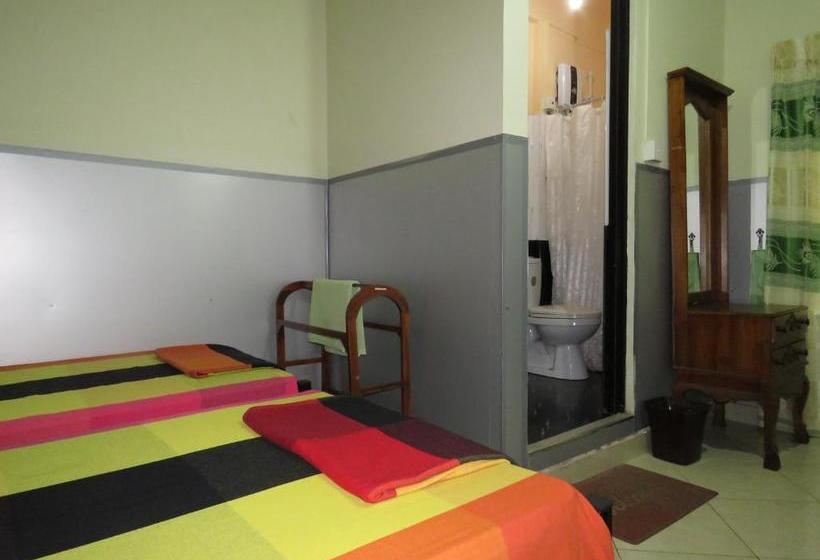 ベッドアンドブレックファースト Satyodaya Educational Training Centre