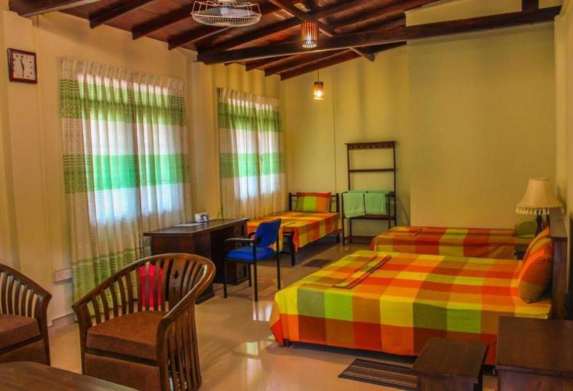 ベッドアンドブレックファースト Satyodaya Educational Training Centre