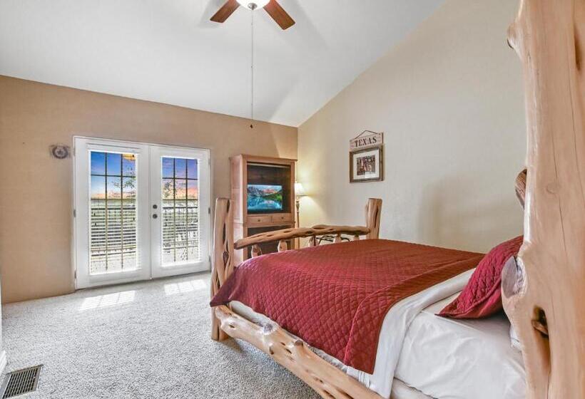 Canyon Lake Condos At Stillwater Ranch