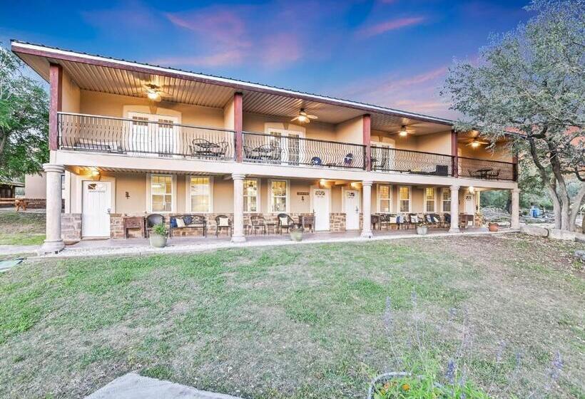 Canyon Lake Condos At Stillwater Ranch