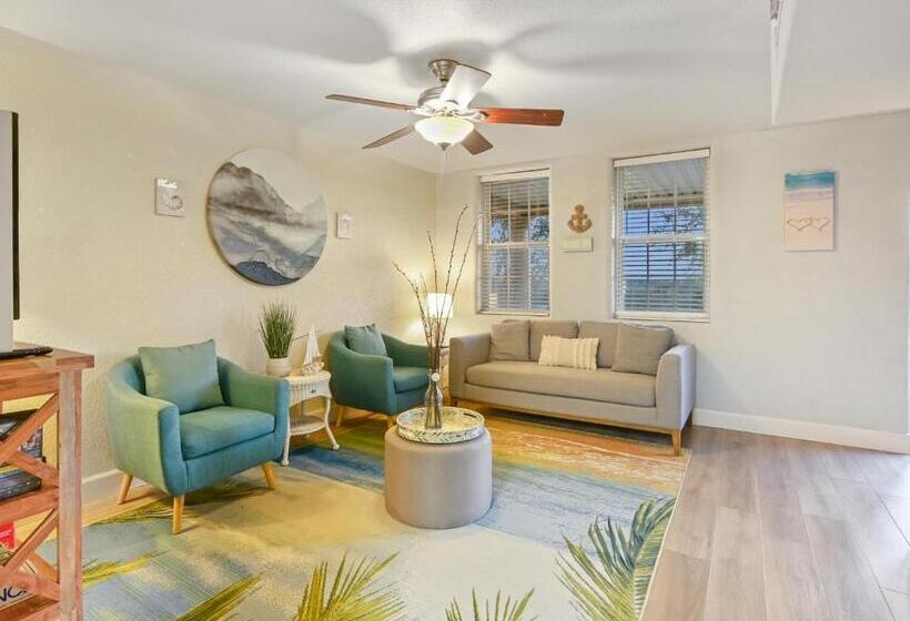 Canyon Lake Condos At Stillwater Ranch