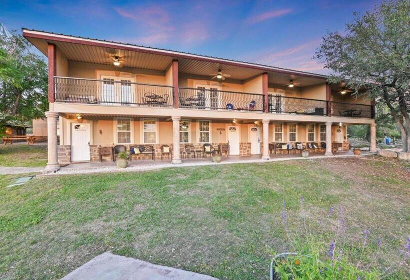 Canyon Lake Condos At Stillwater Ranch