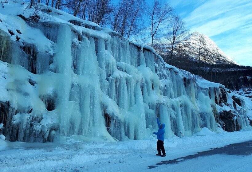 בית מלון כפרי Lunheim In Geiranger