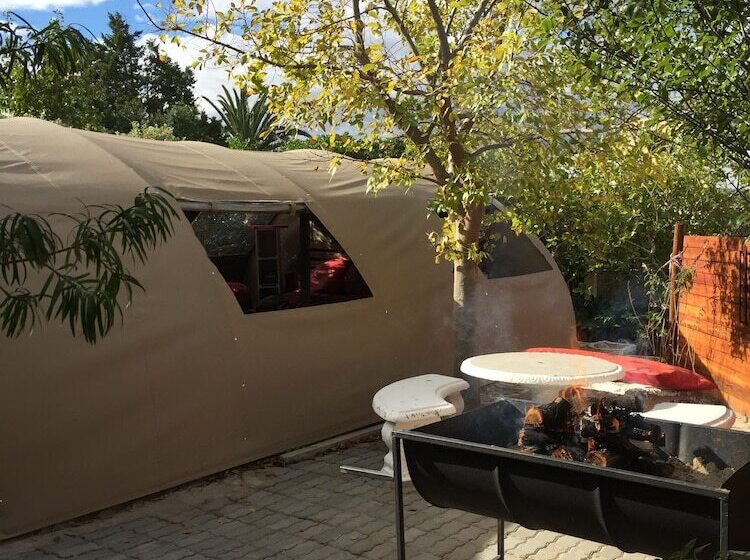 פנסיון 6 On Kloof Guest House