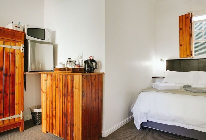 פנסיון 6 On Kloof Guest House