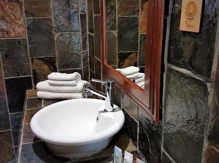 פנסיון 61 On Ireland Guest House