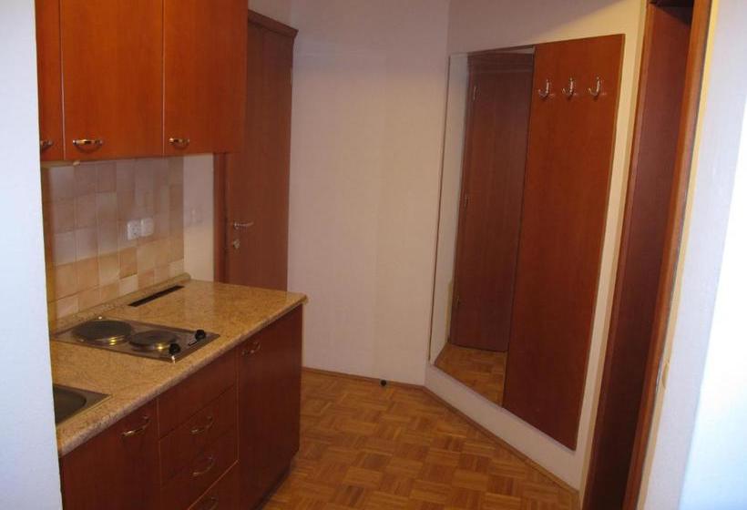 پانسیون Apartment Sobe Ravbar