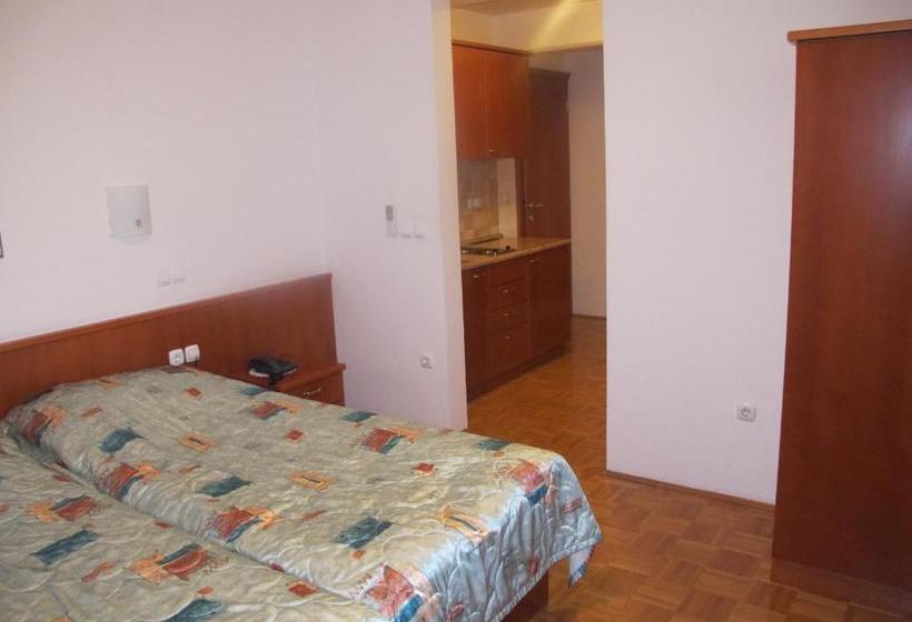 پانسیون Apartment Sobe Ravbar