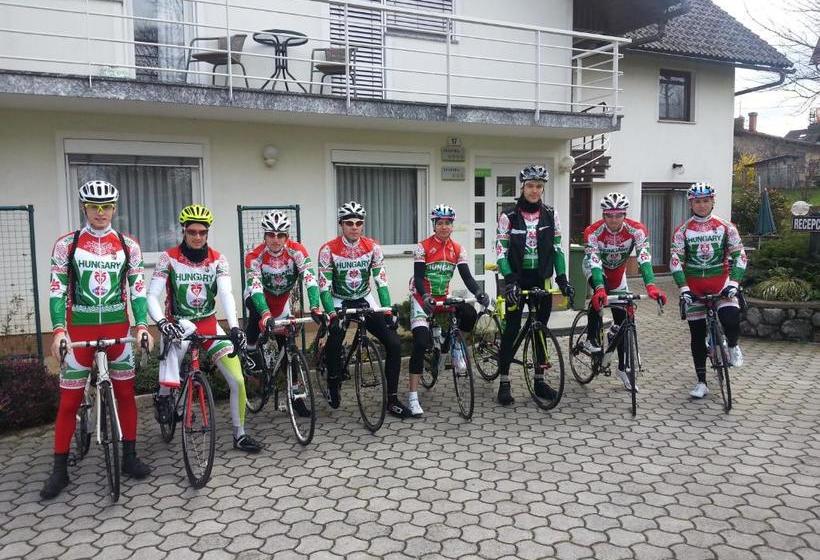 پانسیون Apartment Sobe Ravbar