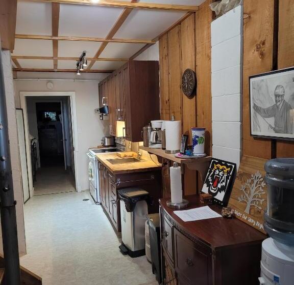 膳宿费 Bowering Lodge