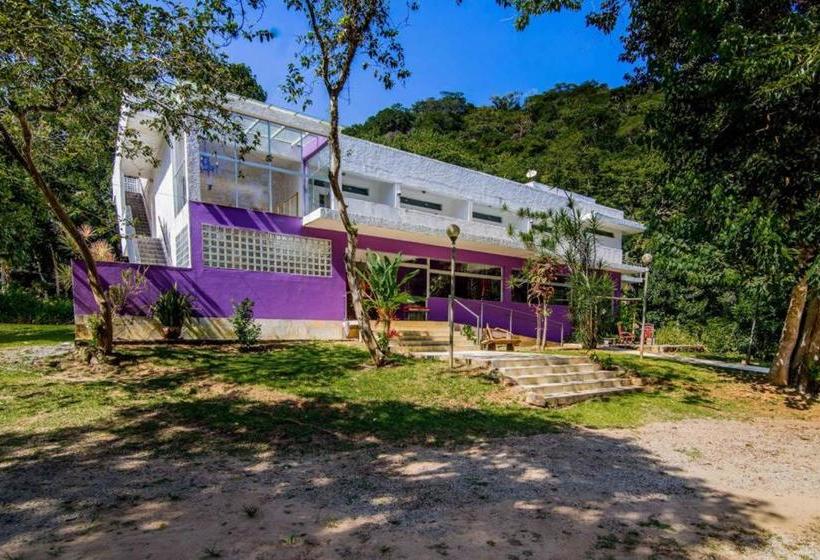ペンション Casa Bacarirá   Floresta Com Yoga E Café Da Manhã Vegano