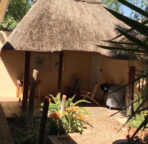 بنسيون Florentia Guest House