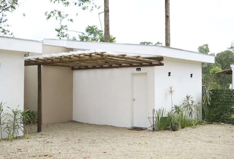 پانسیون Ganso Complexo De Lazer