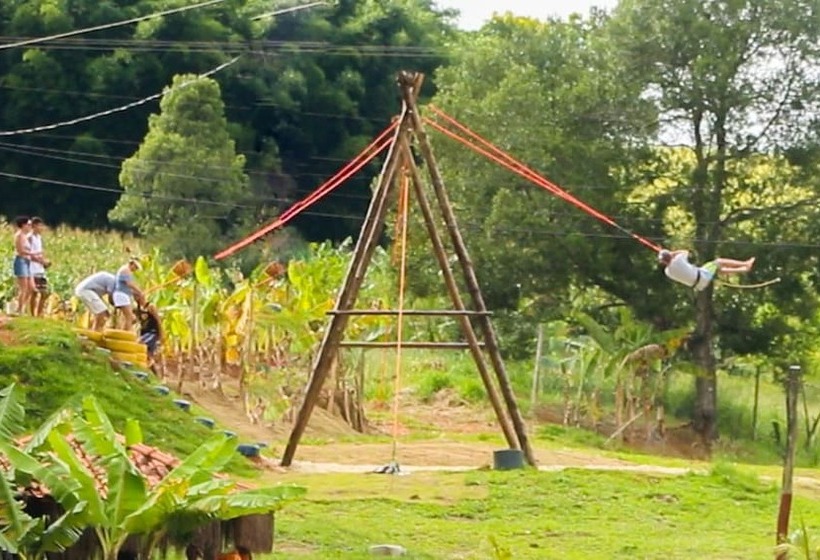 پانسیون Ganso Complexo De Lazer