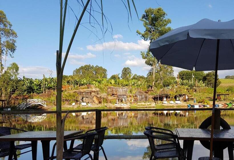 پانسیون Ganso Complexo De Lazer