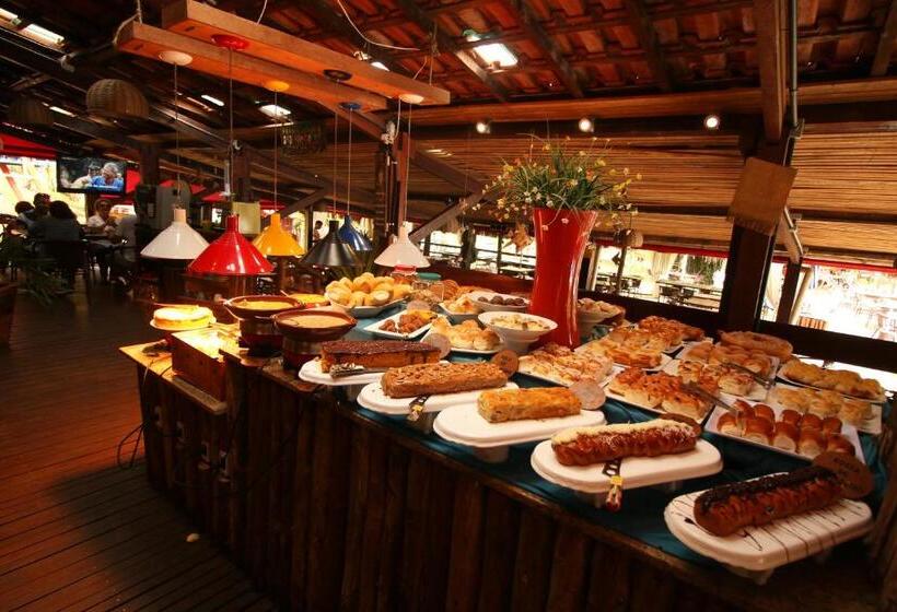 پانسیون Ganso Complexo De Lazer