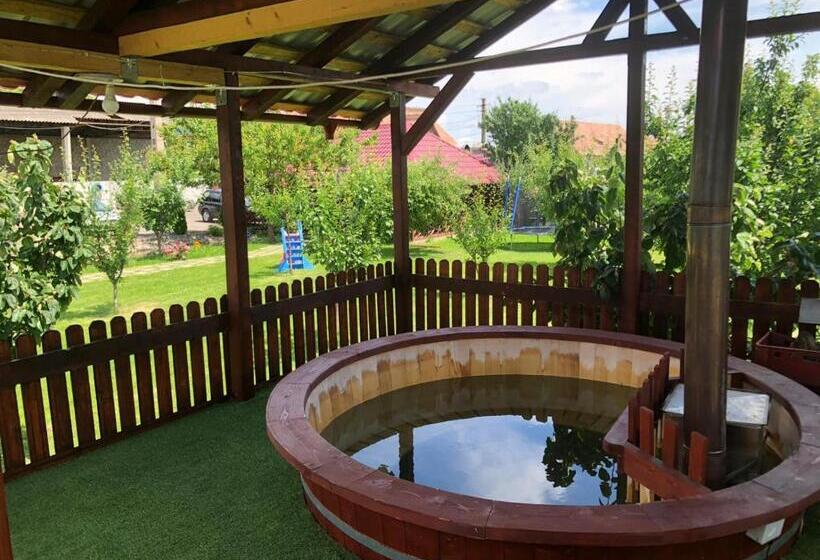 بنسيون Giandra Resort