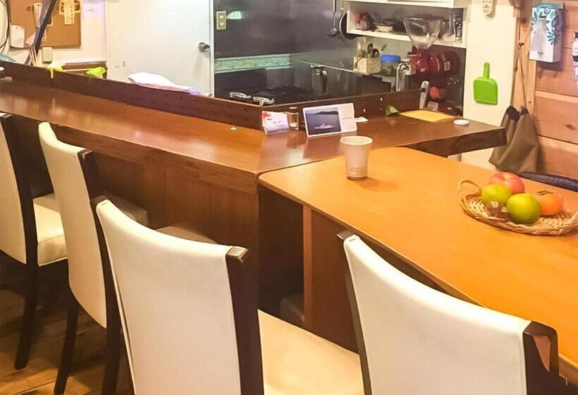 膳宿费 Guest House Shirahama R Cafe Female Only