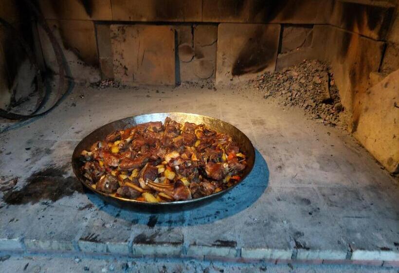 پانسیون Guesthouse Leski Dvor