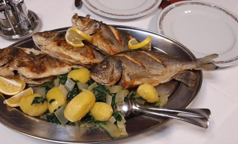 پانسیون Guesthouse Leski Dvor